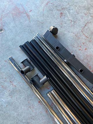 Perchero de barra con ruedas - Amazon Basics