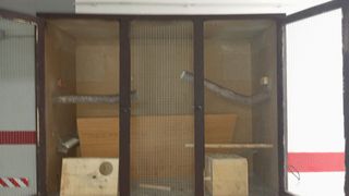 Jaula artesanal para pájaros