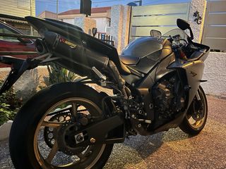 Yamaha R1 2014