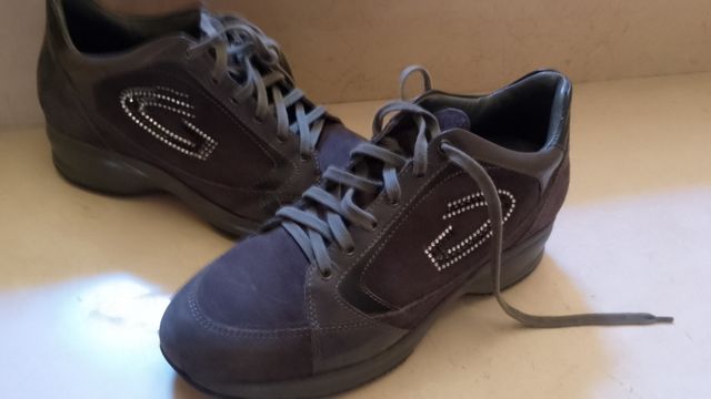 Scarpe Guardiani Donna..con lacci grigio/argento