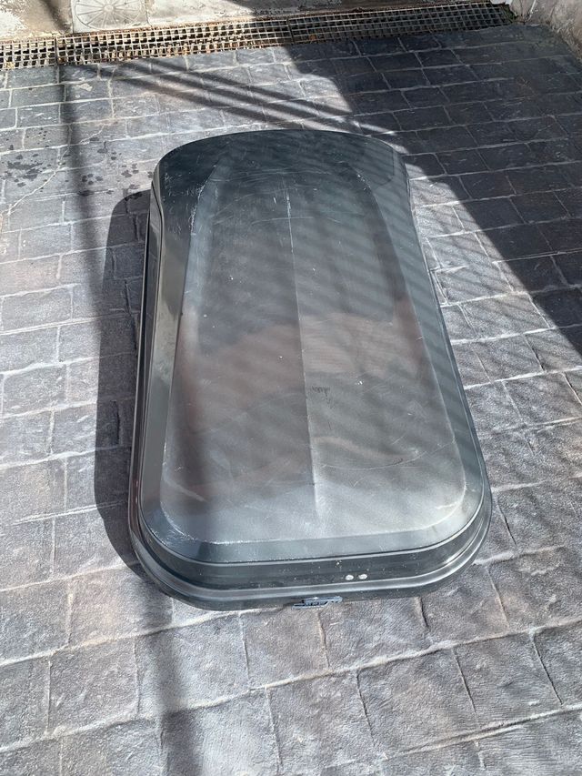 Portaequipajes 320L con cerradura y segurida