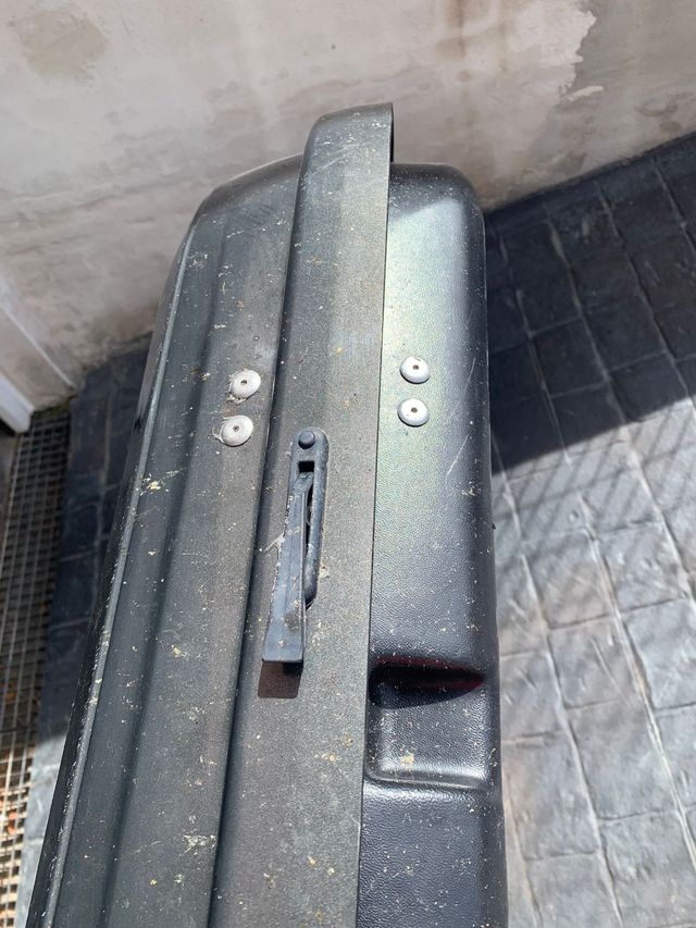 Portaequipajes 320L con cerradura y segurida
