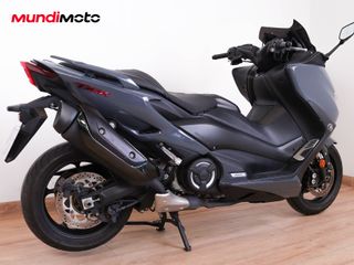 YAMAHA T-MAX 560