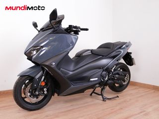 YAMAHA T-MAX 560