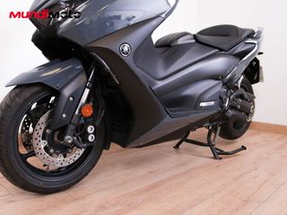 YAMAHA T-MAX 560