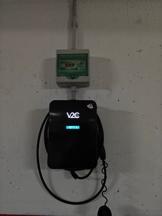 Cargador Coche Eléctrico V2C