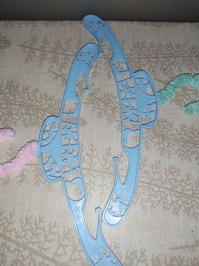 3 lotes Perchas alegres para niñ@s especial regalo