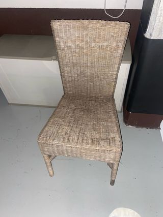 Sillas de terraza de mimbre 4 unidades a 25€