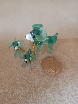 Figuritas de perros de cristal