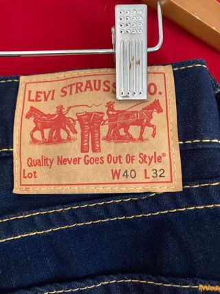 LEVIS JEANS AZULES