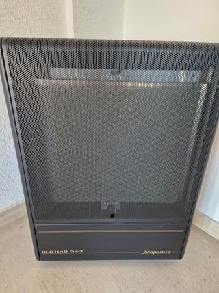 Estufa de Gas Negra con ruedas