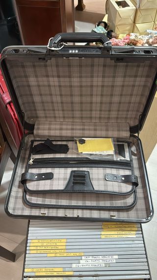 Maletín negro multicompartimentos