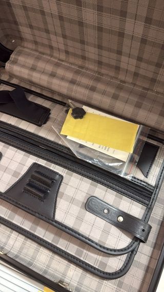 Maletín negro multicompartimentos