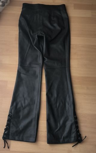 Pantalones cuero sintético Zara