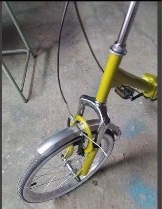 Triciclo Amarillo 20