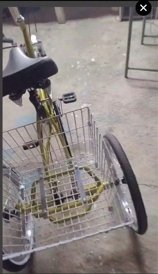 Triciclo Amarillo 20