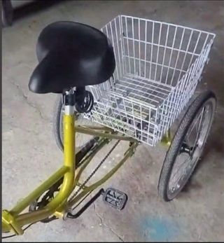 Triciclo Amarillo 20