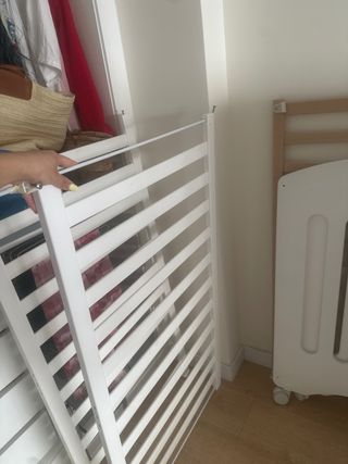 Cuna de bebé + colchón sin utilizar 