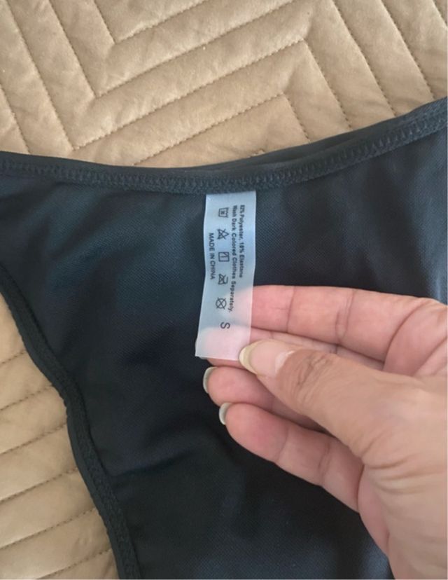 Bikini nero con conchiglie dorate ULTIMO PREZZO