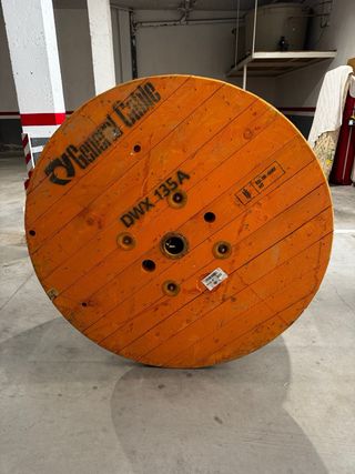 BOBINA MADERA 135cm diámetro