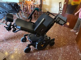 Silla eléctrica básculable. 2500€ poco usada