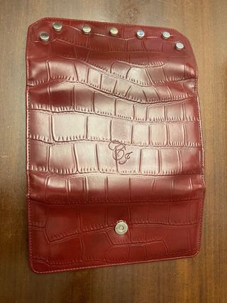 Portafoglio Carpisa bordeaux con borchie