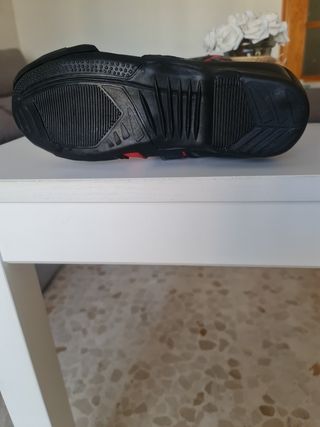 Botas Lobo y Casco LS2