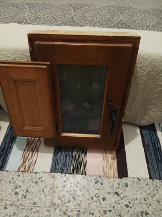 Ventana rústica de madera