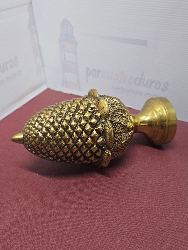 Piña Bronce Remate Escalera / Cabecero