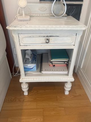 Mesa de noche vintage tiza blanco