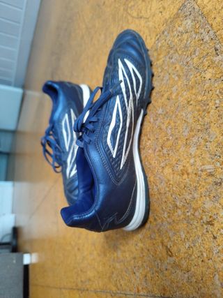 Botas de fútbol Kipsta multitaco T42