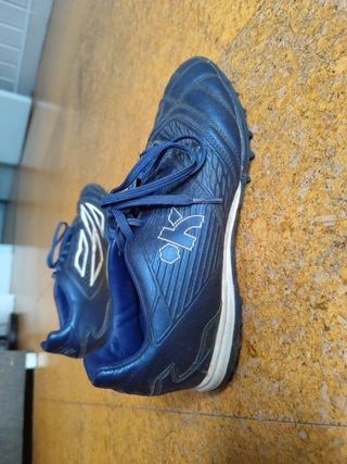 Botas de fútbol Kipsta multitaco T42