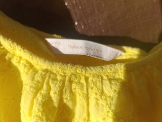 Top Zara Amarillo Encaje Suizo Talla S