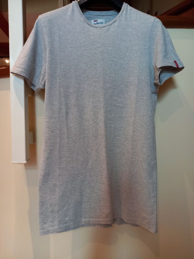 T-shirt Levi's grigia taglia XS