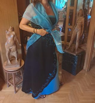 Vestido de fiesta negro y azul