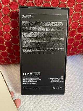 iPhone Apple 13 pro max Dorado de 250 memoria,