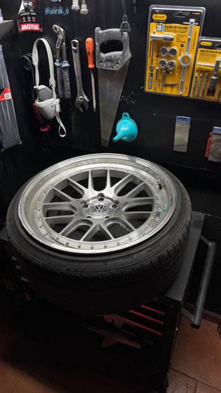 Llanta jr40 5X112