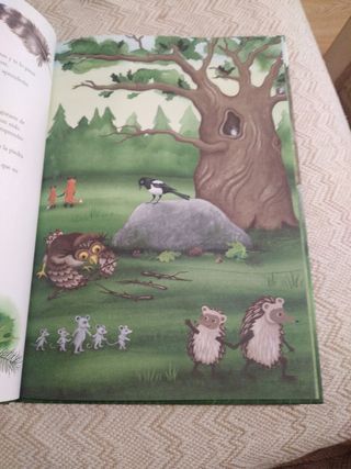 Libro de cuentos El búho se va de vacaciones.