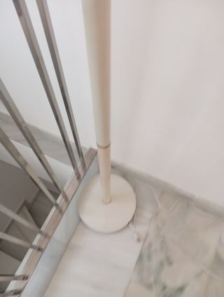 Lámpara de pie moderna