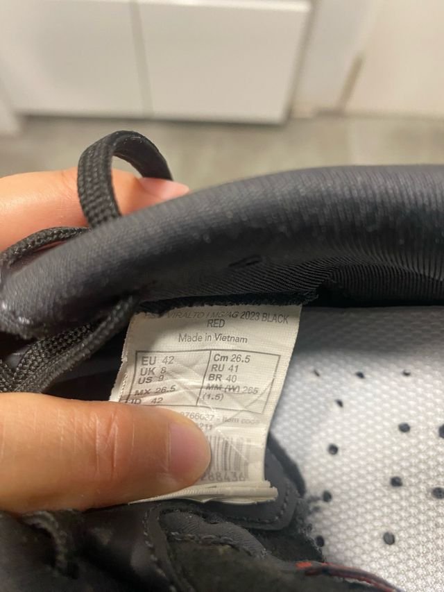 Botas de fútbol Kipsta Talla 42 Negras