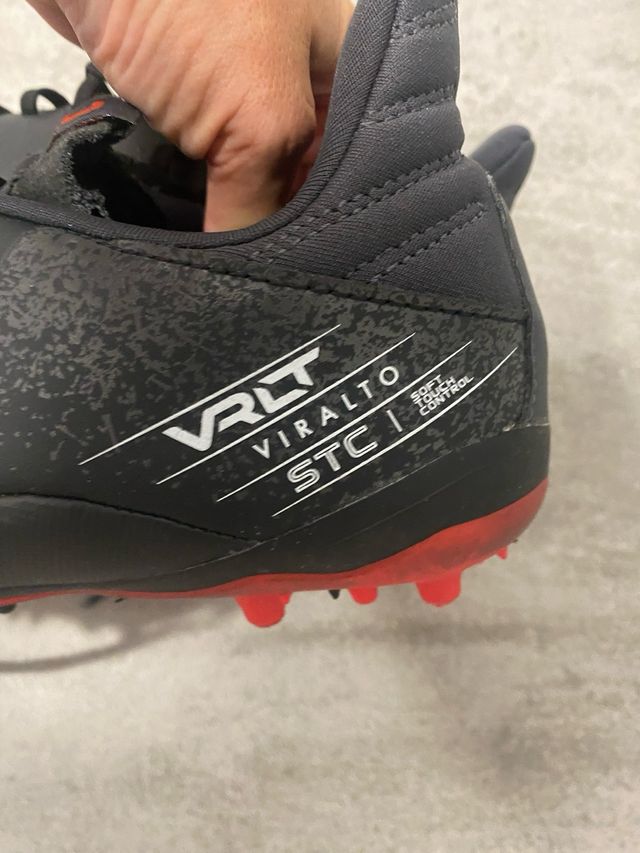 Botas de fútbol Kipsta Talla 42 Negras