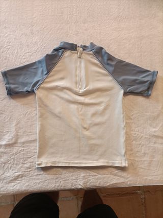 Camiseta agua neopreno niño talla 2