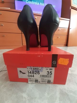 Zapatos de salón Beth & Jeni negros