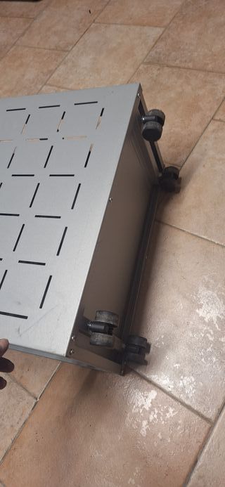 Porta PC con ruote