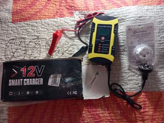 Cargador Batería 12V Smart Charger Leroy Merlin