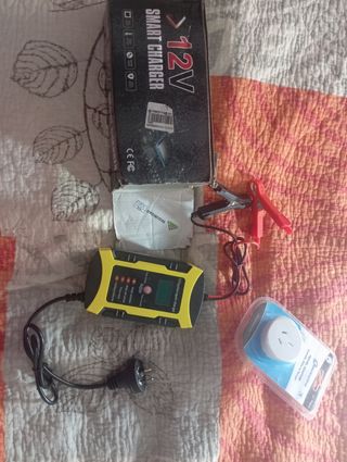 Cargador Batería 12V Smart Charger Leroy Merlin
