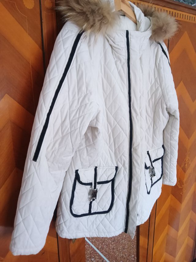 Piumino Luisa Viola Bianco IT52 Cappuccio