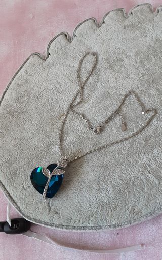 Collana cuore vetro azzurro e fiore strass