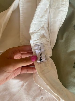 Pantalones cargo blancos talla 34 marca Zara