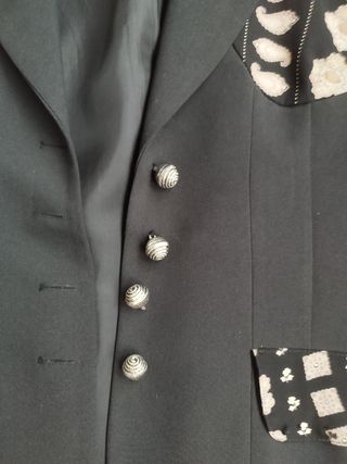 Americana Mark Harold Negra